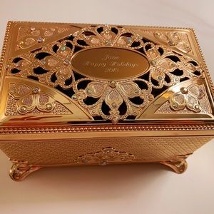 Vintage musical jewelry box - very good condition never used